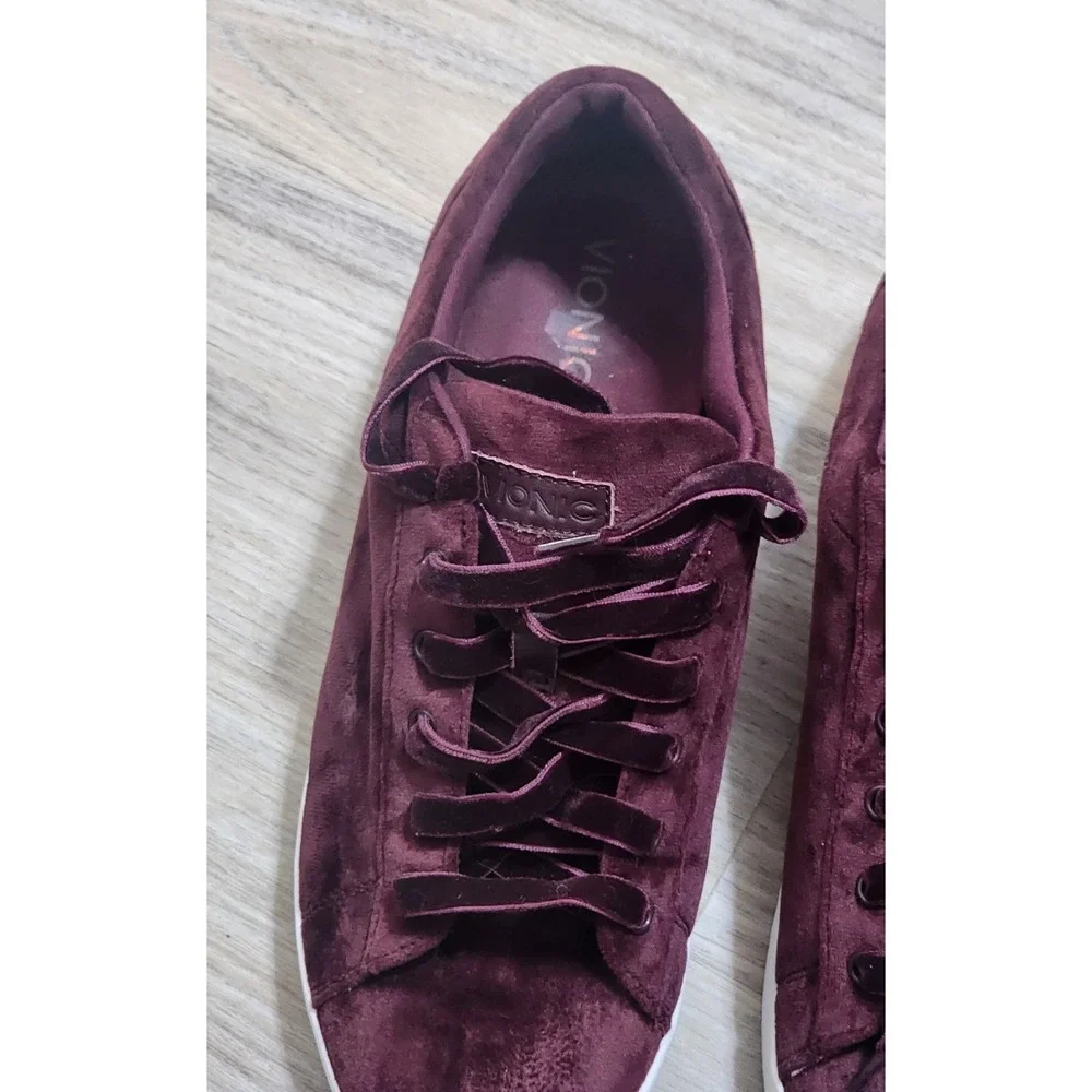 Vionic Women's Burgundy Velvet Suede Lace Up Sneakers Size 11